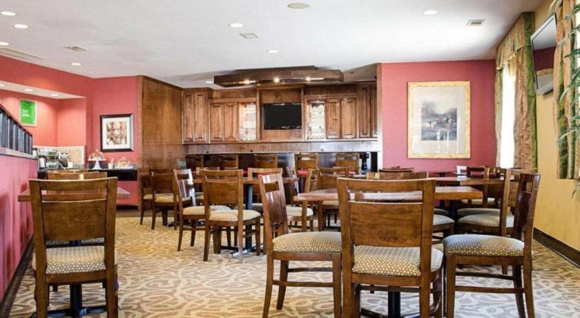 Comfort Suites Greenwood Eksteriør billede